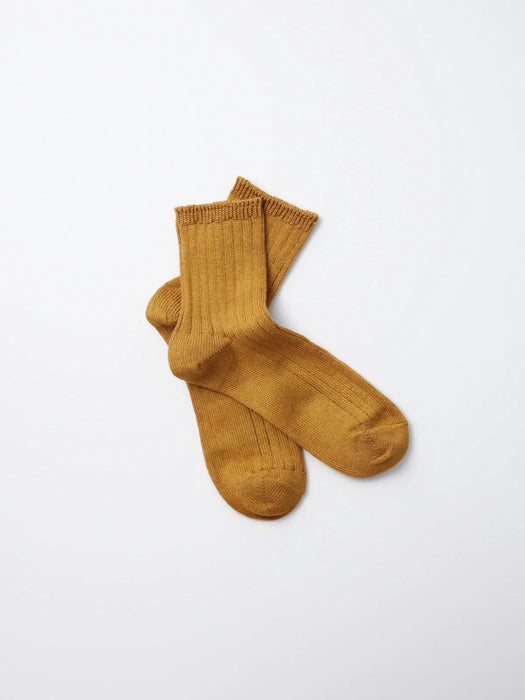 Rototo Linen Cotton Ribbed Socks in  Dark Gold