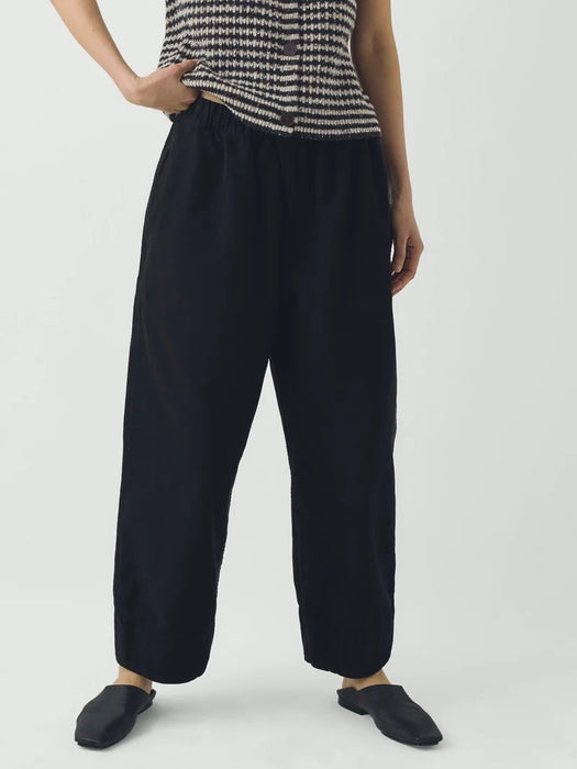 Toast Women Sculpted Leg Trousers in Black Canvas