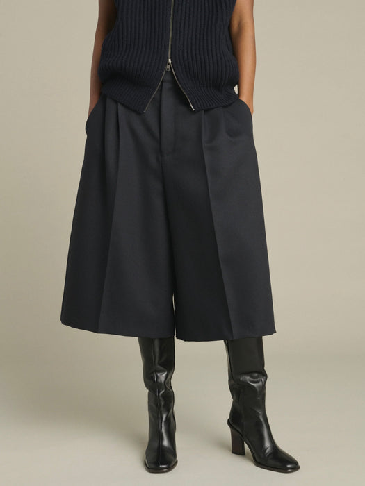 Soeur Jude Shorts in Deep Navy