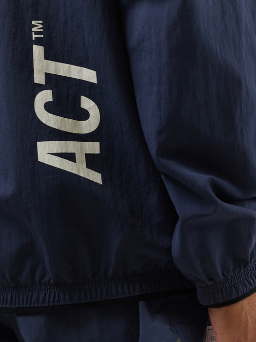 ACT Running Shell Light 1/4 Zip LS in Marine Navy