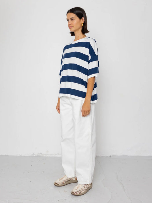 Folk Women Boyfriend T-Shirt in Off-White / Indigo Blue