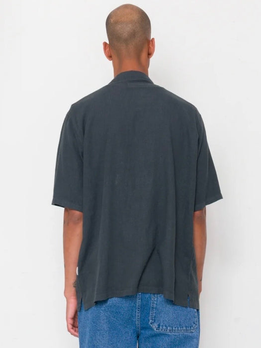 Folk Men Gabe Shirt in Soft Black