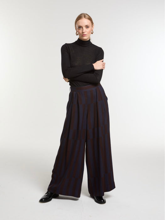 Mapoésie Penelope Parure Trousers in Navy