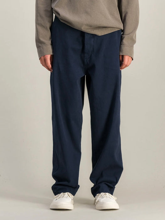 Parages Buck Pant in Navy