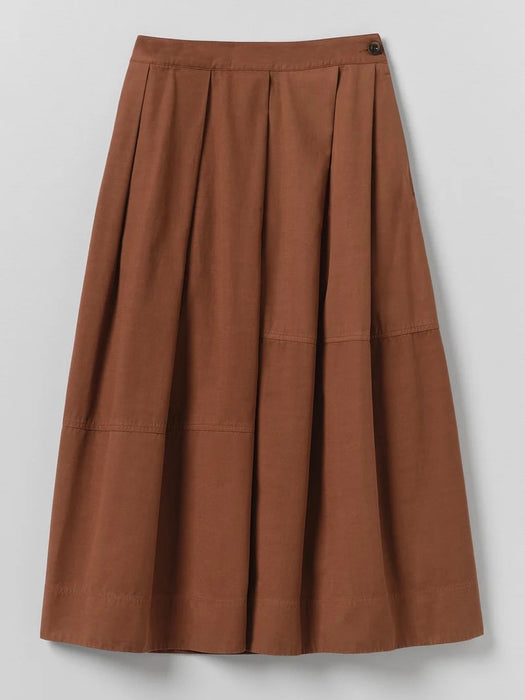 Toast Women Slant Pleat Skirt in Brick