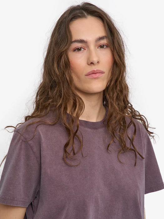 Colorful Standard Women's Boxy Crop T-Shirt in Faded Grape