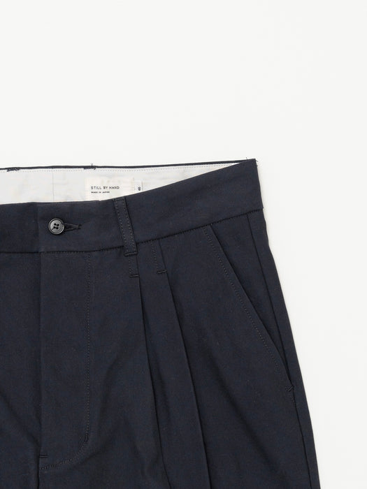 Still By Hand Deep Tuck Trousers in Black Navy