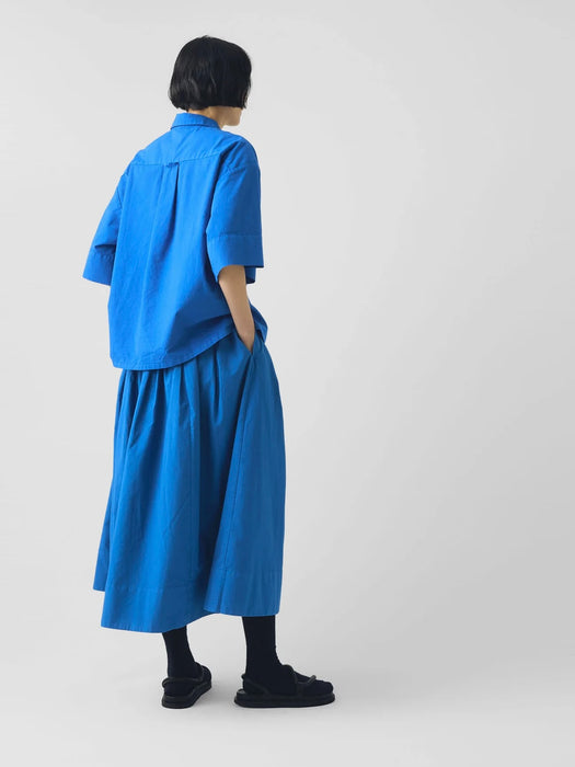 Toast Pleated Poplin Skirt in Enamel Blue