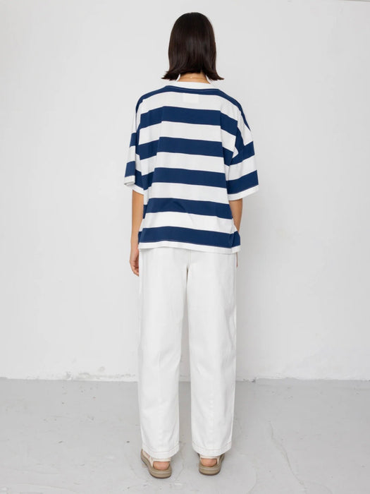 Folk Women Boyfriend T-Shirt in Off-White / Indigo Blue