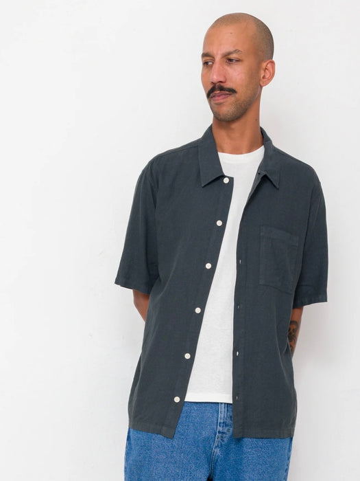 Folk Men Gabe Shirt in Soft Black