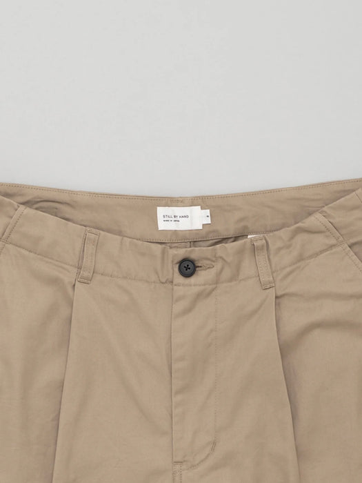 Still By Hand Selvedge Pleat Pant in Beige