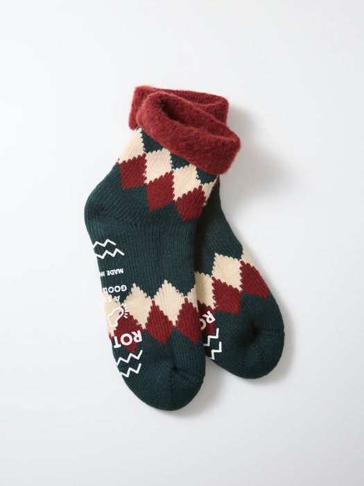 Rototo Diamond Comfy Room Sock in Red / Green