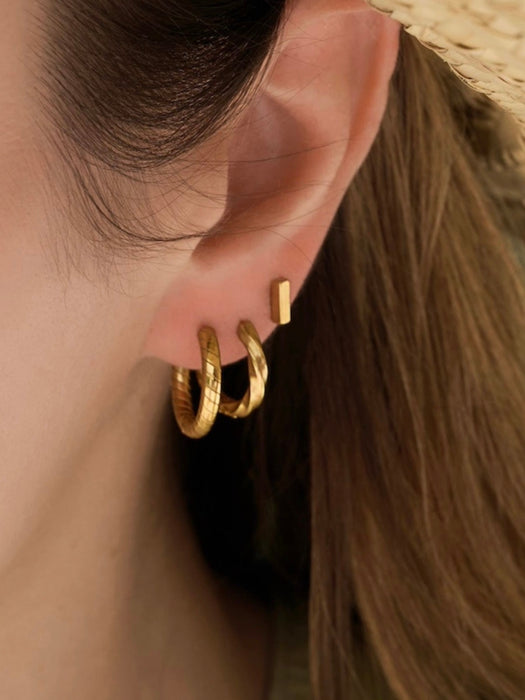 A Weathered Penny Bay Hoops in Gold