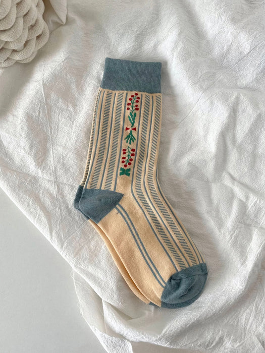 Happy Knits Socks in Blue & Cream Posy