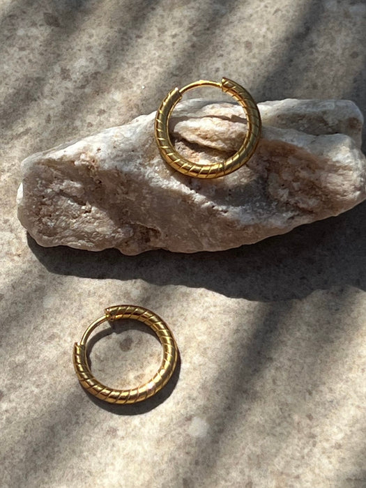 A Weathered Penny Seren Hoops in Gold