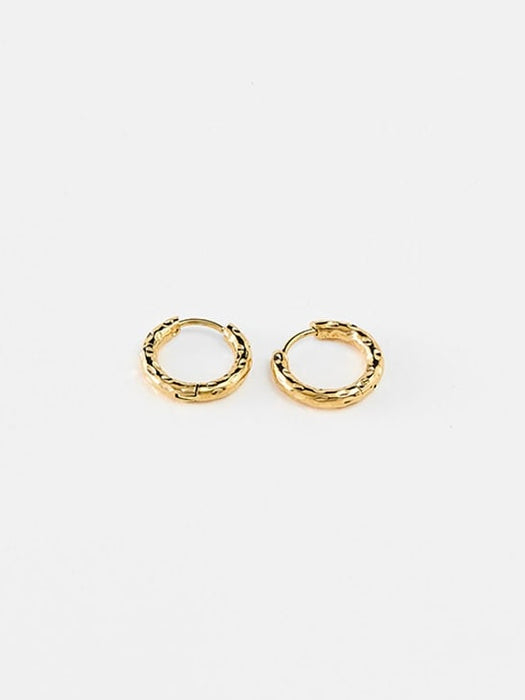 Triangle Small Dinked Hoops in Gold