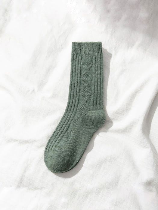 Happy Knits Cashmere Blend Socks in Green