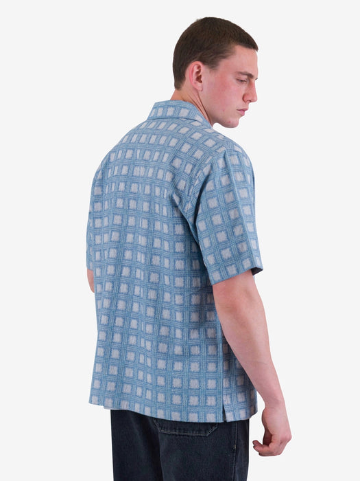 Folk Men Gabe Shirt in Blue Tile Tapestry