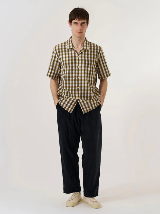Universal Works Road Shirt in Olive Aberdeen Lincot