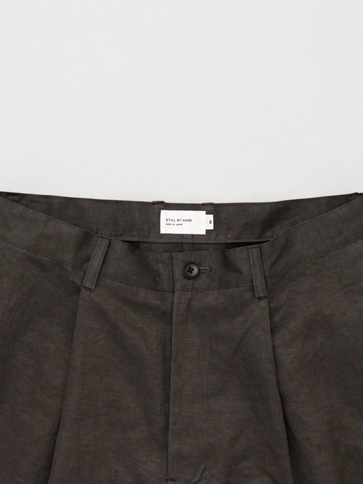 Still By Hand Wide Shorts in Charcoal Linen Mix