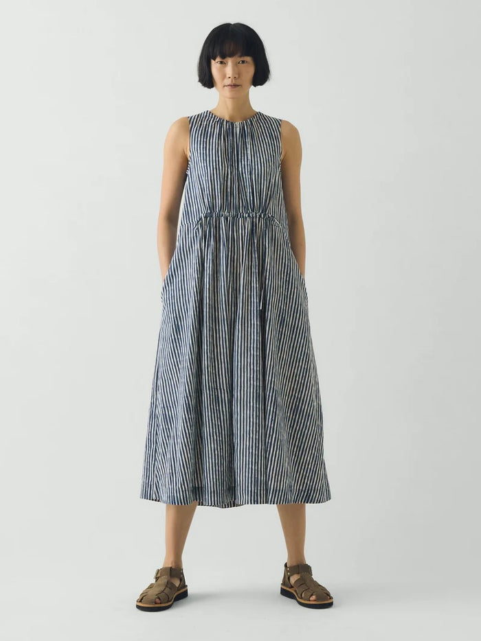 Dresses & Skirts