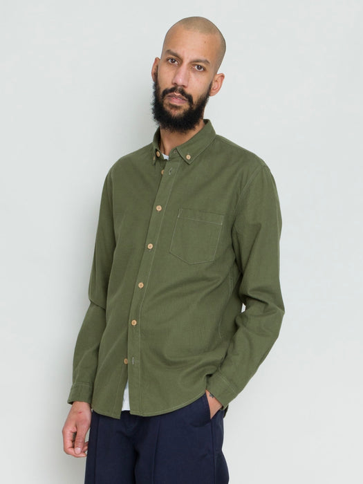 Folk Relaxed Fit Shirt in Dark Sage Flannel