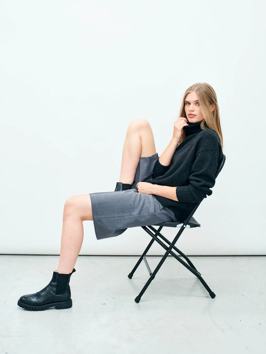 Jumper 1234 Oversize Roll Collar in Charcoal Cashmere