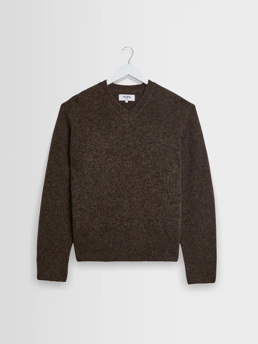 Wax Kemp Fluffy V-Neck in Chocolate
