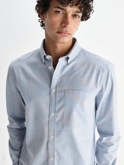Wax Abingdon Shirt in Halo Blue / Burgundy Stripe