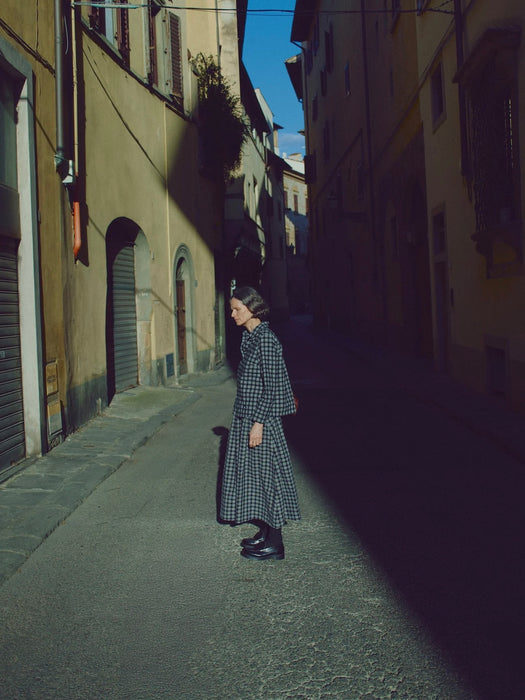 Toast Bind Gathered Skirt in Black / Ecru Check