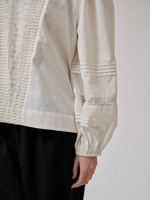 Anne-Mi Clover LS Blouse in White Sand