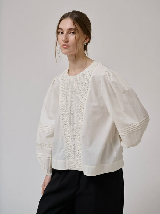 Anne-Mi Clover LS Blouse in White Sand
