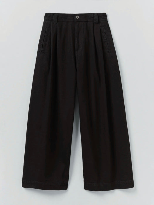 Toast Denim Pleat Trousers in Carbon Black