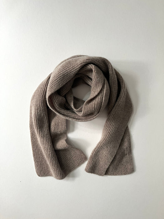 Array Single Rib Scarf in Mushroom