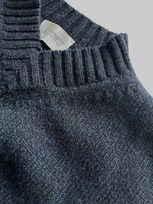 Array Womens Cropped V-Neck Knit in Navy Marl