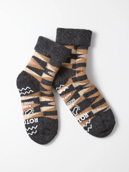 Rototo Merino Lamb Socks in Charcoal