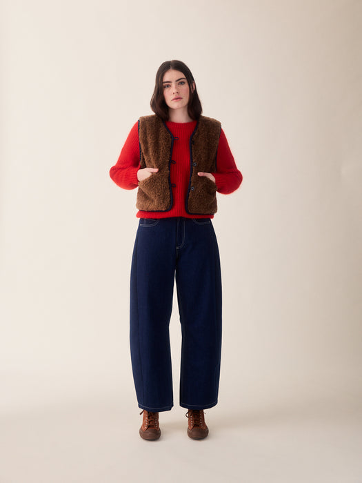 Sideline Aida Vest in Brown